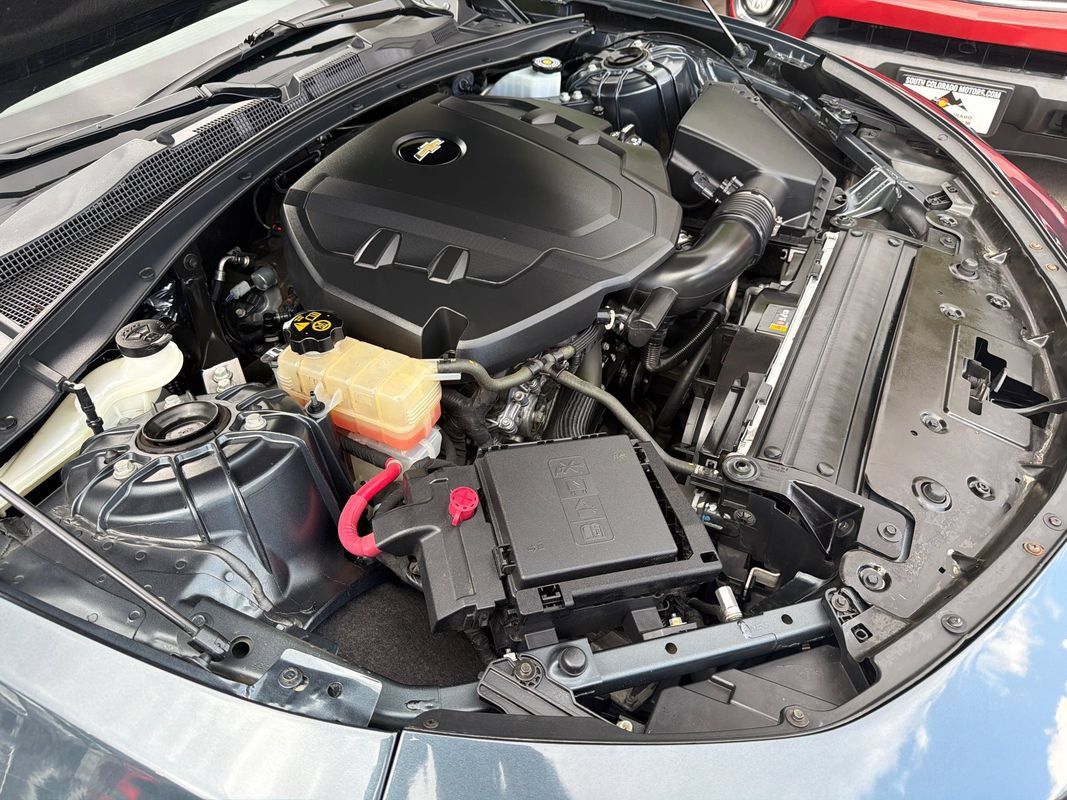 Used 2020 Chevrolet Camaro LT RWD image 22