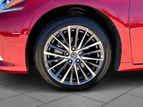 Certified 2025 Lexus ES 350 w/ Premium Package image 11
