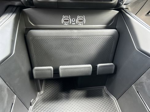 New 2026 RAM 3500 Big Horn AWD/4WD image 45
