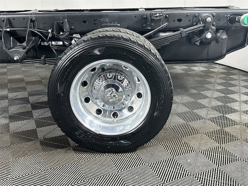 New 2026 RAM 5500 Tradesman w/ Chrome Appearance Group image 16