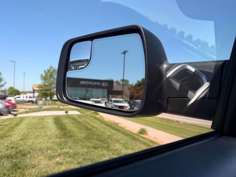 Used 2021 RAM 1500 Big Horn AWD/4WD image 25