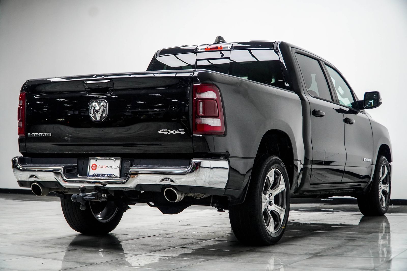 Used 2023 RAM 1500 Laramie AWD/4WD image 14