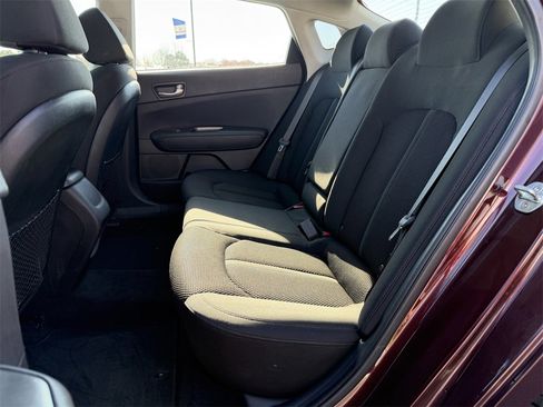 Used 2019 Kia Optima LX image 9