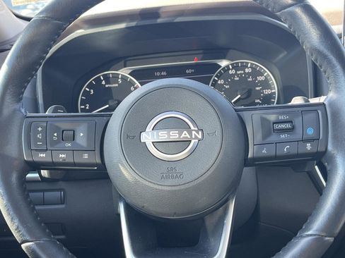 Used 2023 Nissan Rogue SL w/ SL Premium Package image 15