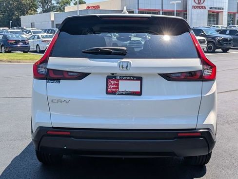 Used 2025 Honda CR-V EX-L image 9