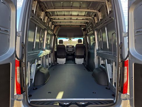 New 2026 Mercedes-Benz Sprinter 2500 image 12