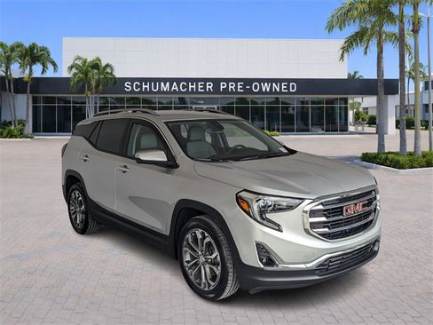 Used 2018 GMC Terrain SLT w/ Preferred Package image 2