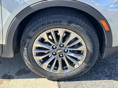 Used 2024 Cadillac XT4 Premium Luxury image 30