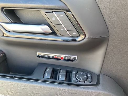 Used 2023 GMC Sierra 1500 AT4X AWD/4WD image 31