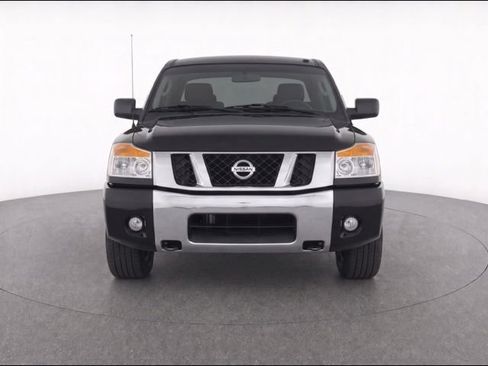 Used 2014 Nissan Titan SV w/ SV Value Truck Package AWD/4WD image 2