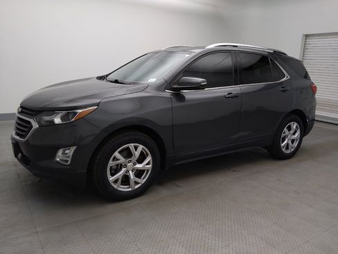 Used 2019 Chevrolet Equinox LT AWD/4WD image 2