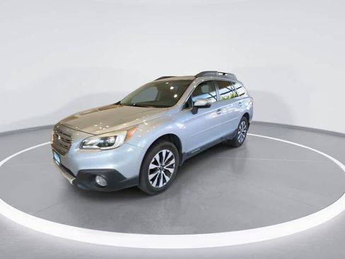 Used 2016 Subaru Outback 2.5i Limited AWD/4WD image 4