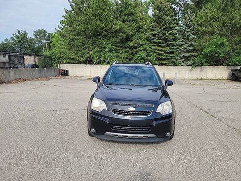 Used 2014 Chevrolet Captiva Sport LT w/ Convenience Package FWD image 3