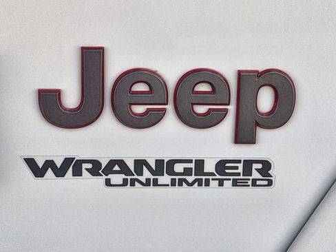 Used 2018 Jeep Wrangler Unlimited Rubicon AWD/4WD image 32