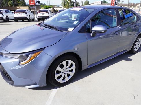 Certified 2025 Toyota Corolla LE image 4