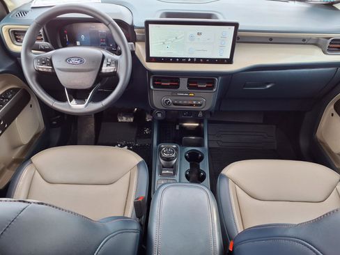 Certified 2025 Ford Maverick Lariat image 10