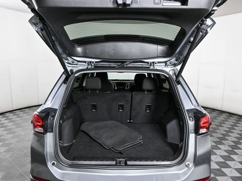 Used 2024 Chevrolet Equinox LT image 29