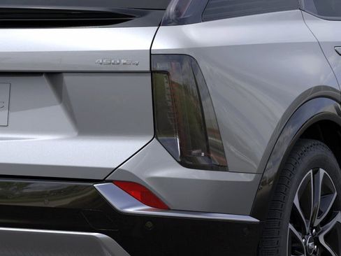 New 2025 Cadillac Optiq Sport 1 w/ LPO, Floor Liner Package AWD/4WD image 11