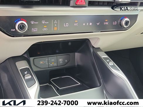 Used 2025 Kia Sorento S w/ Panoramic Sunroof Package FWD image 27