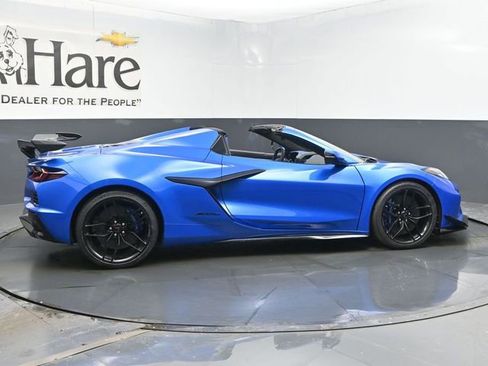 New 2026 Chevrolet Corvette Z06 w/ Z07 Performance Package image 17