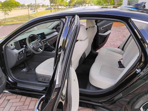 Used 2024 Hyundai Sonata SEL w/ Convenience Package FWD image 15