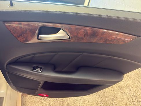 Used 2015 Mercedes-Benz CLS 400 4MATIC image 24