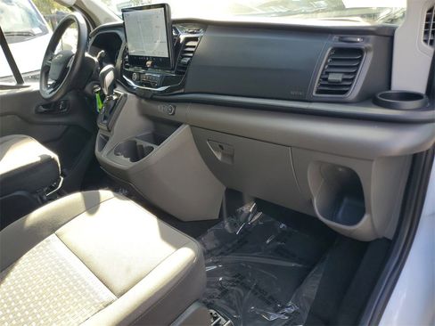 Used 2023 Ford Transit 350 XLT image 9
