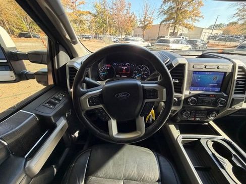 Used 2020 Ford F250 Lariat w/ Lariat Value Package image 7