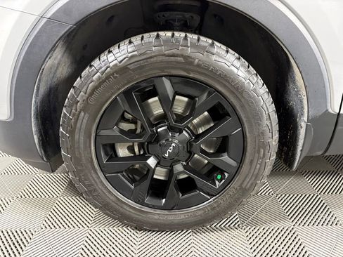 Used 2024 Kia Telluride SX Prestige X-Pro AWD/4WD image 12