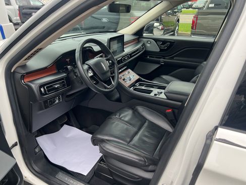 Used 2021 Lincoln Aviator Reserve w/ Equipment Group 202A AWD/4WD image 21