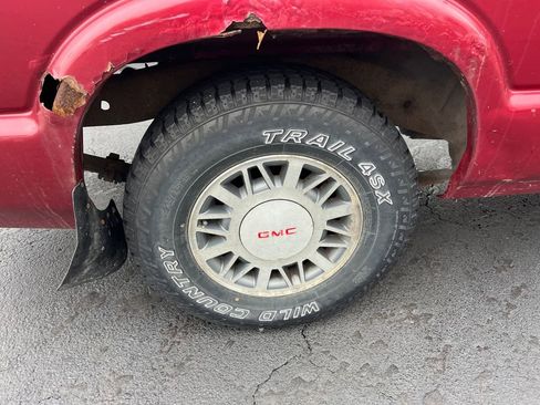 Used 2001 GMC Sonoma SLS w/ Convenience Group image 13