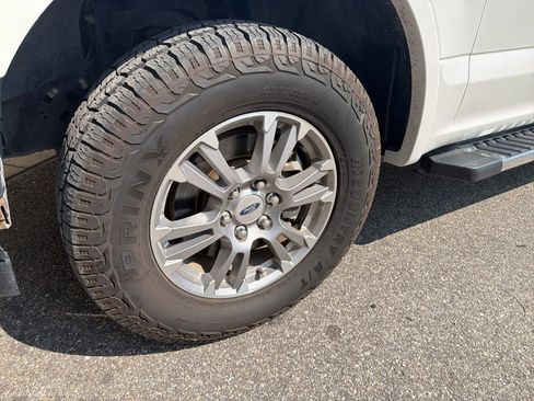 Used 2019 Ford F150 Lariat w/ FX4 Off-Road Package image 6