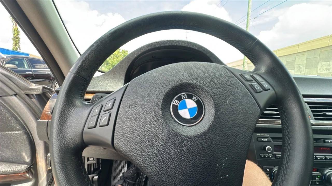 Used 2011 BMW 328i xDrive Sedan AWD/4WD image 36