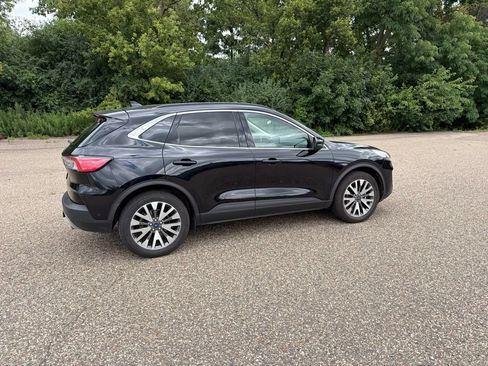 Used 2020 Ford Escape Titanium AWD/4WD image 26