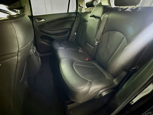 Used 2020 Buick Envision Essence image 27