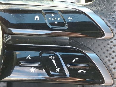 Used 2023 Mercedes-Benz E 450 4MATIC Cabriolet image 21