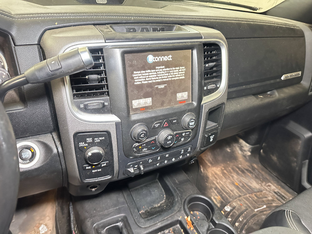 Used 2017 RAM 2500 Power Wagon w/ Leather & Luxury Group AWD/4WD image 13