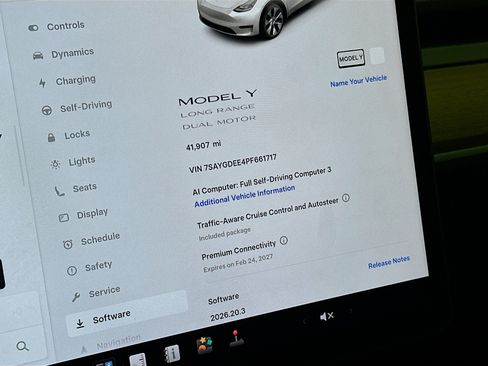 Used 2023 Tesla Model Y Long Range AWD/4WD image 18