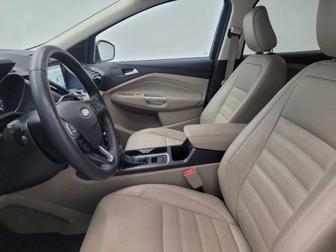 Used 2018 Ford Escape Titanium w/ Ford Safe & Smart Package AWD/4WD image 17