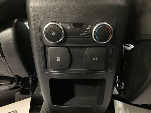 Used 2021 Ford Explorer XLT w/ Equipment Group 202A image 19