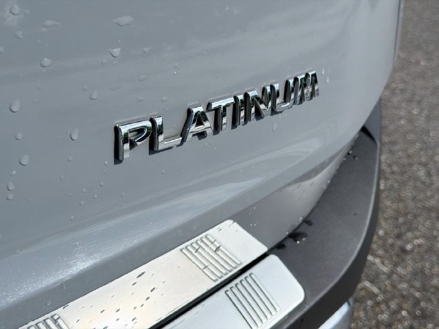 Used 2021 Nissan Rogue Platinum FWD image 11
