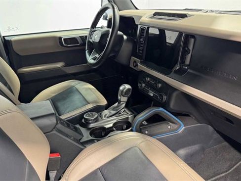 Used 2021 Ford Bronco Wildtrak image 12