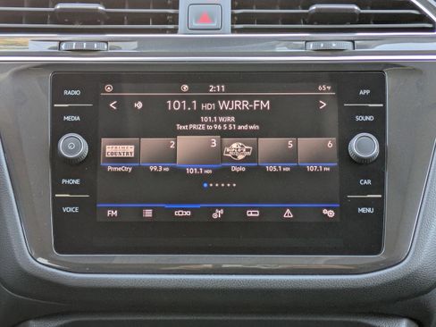 Certified 2023 Volkswagen Tiguan SE image 18