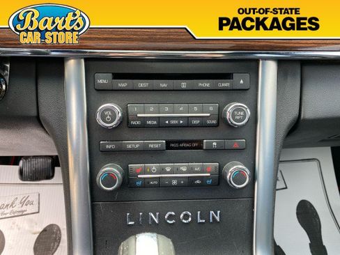 Used 2009 Lincoln MKS AWD image 30
