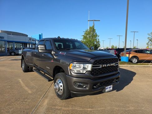 Used 2023 RAM 3500 Big Horn w/ Level 1 Equipment Group image 2