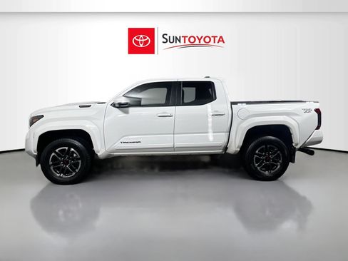 Used 2024 Toyota Tacoma TRD Sport w/ TRD Sport Premium Package image 7
