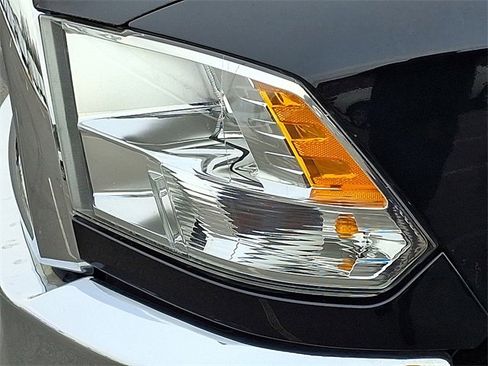 Used 2018 RAM 2500 SLT w/ Snow Chief Group image 29