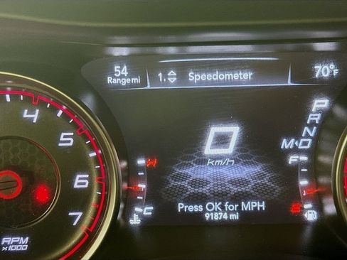 Used 2020 Dodge Charger SXT AWD/4WD image 13