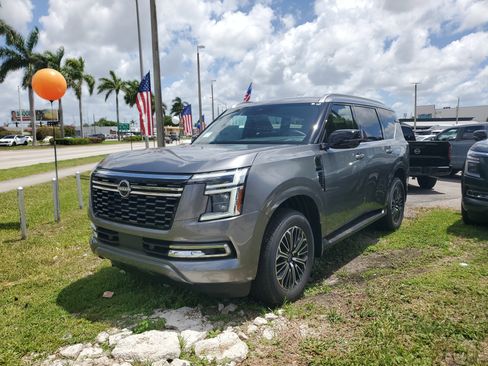 New 2025 Nissan Armada SL w/ Captain's Chari Seat Package image 19