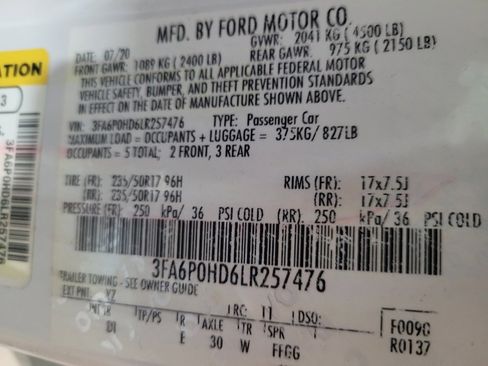 Used 2020 Ford Fusion SE FWD image 33
